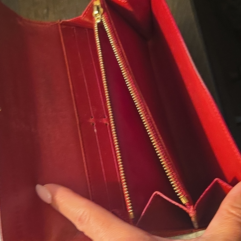 Louis Vuitton Red Patent Monogram Envelope Wallet with Gold Button - Picture 2 of 11